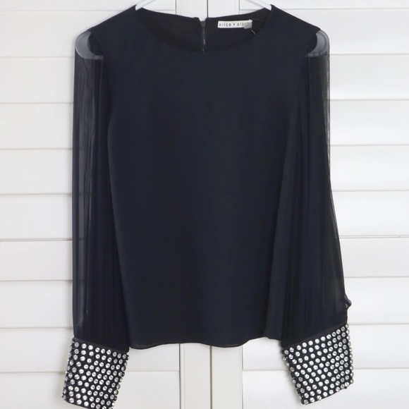 $440 Alice and Olivia black blouse - Picture 6 of 9